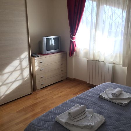 Bed&Breakfast Riccio&Lella Fiumicino Exteriör bild